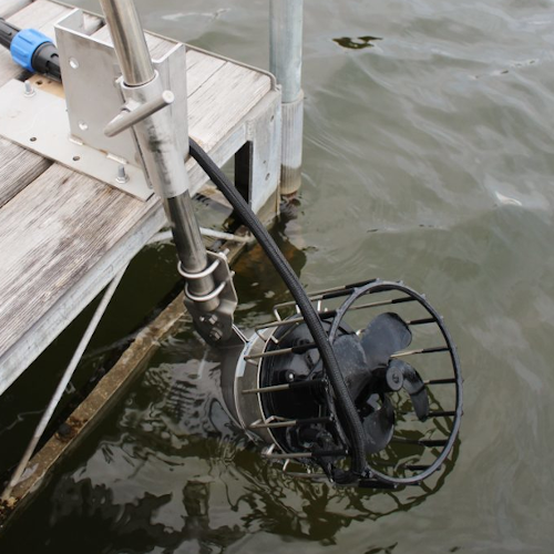 Universal Dock Mount with Simple Swivel